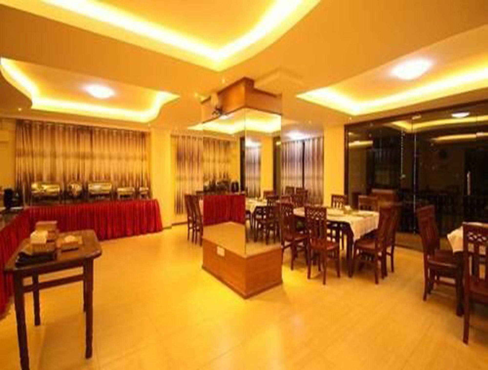 Hotel United Mandalay Exterior foto