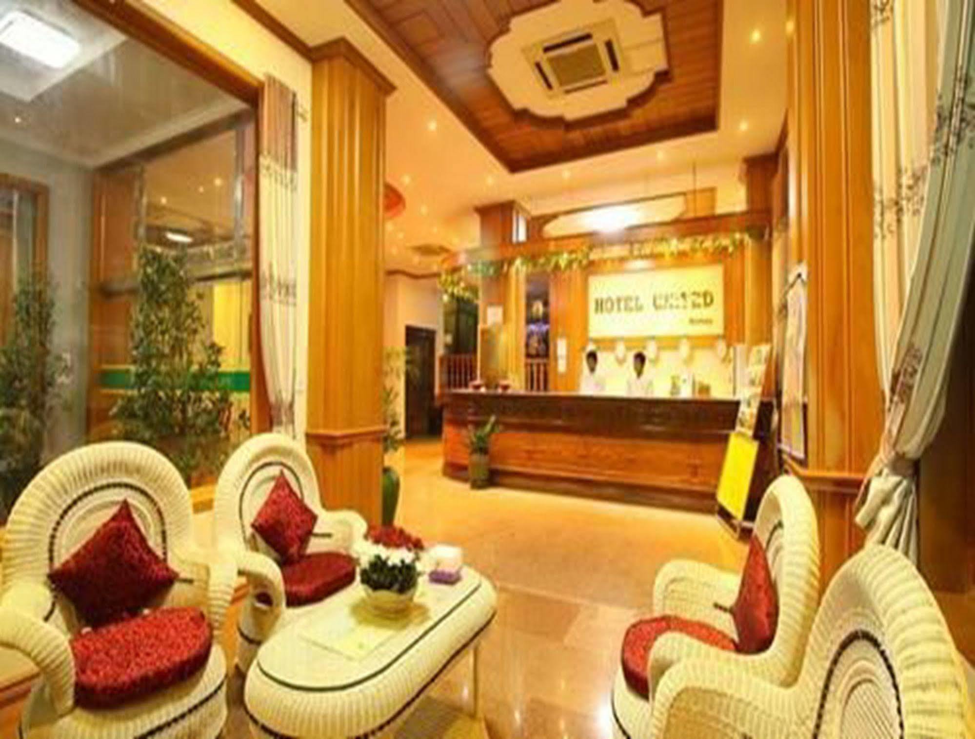 Hotel United Mandalay Exterior foto